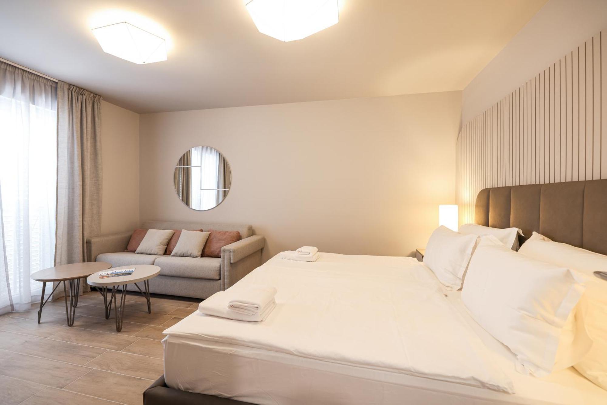 Ferienwohnung Arsenal Lofts Zadar Zimmer foto