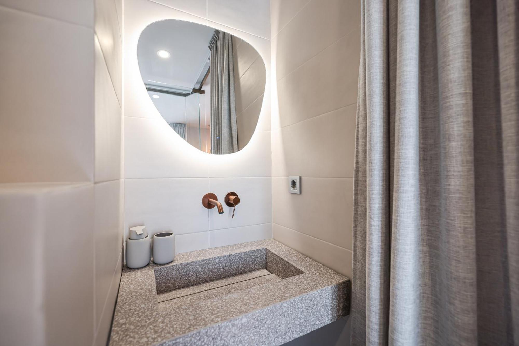 Ferienwohnung Arsenal Lofts Zadar Zimmer foto