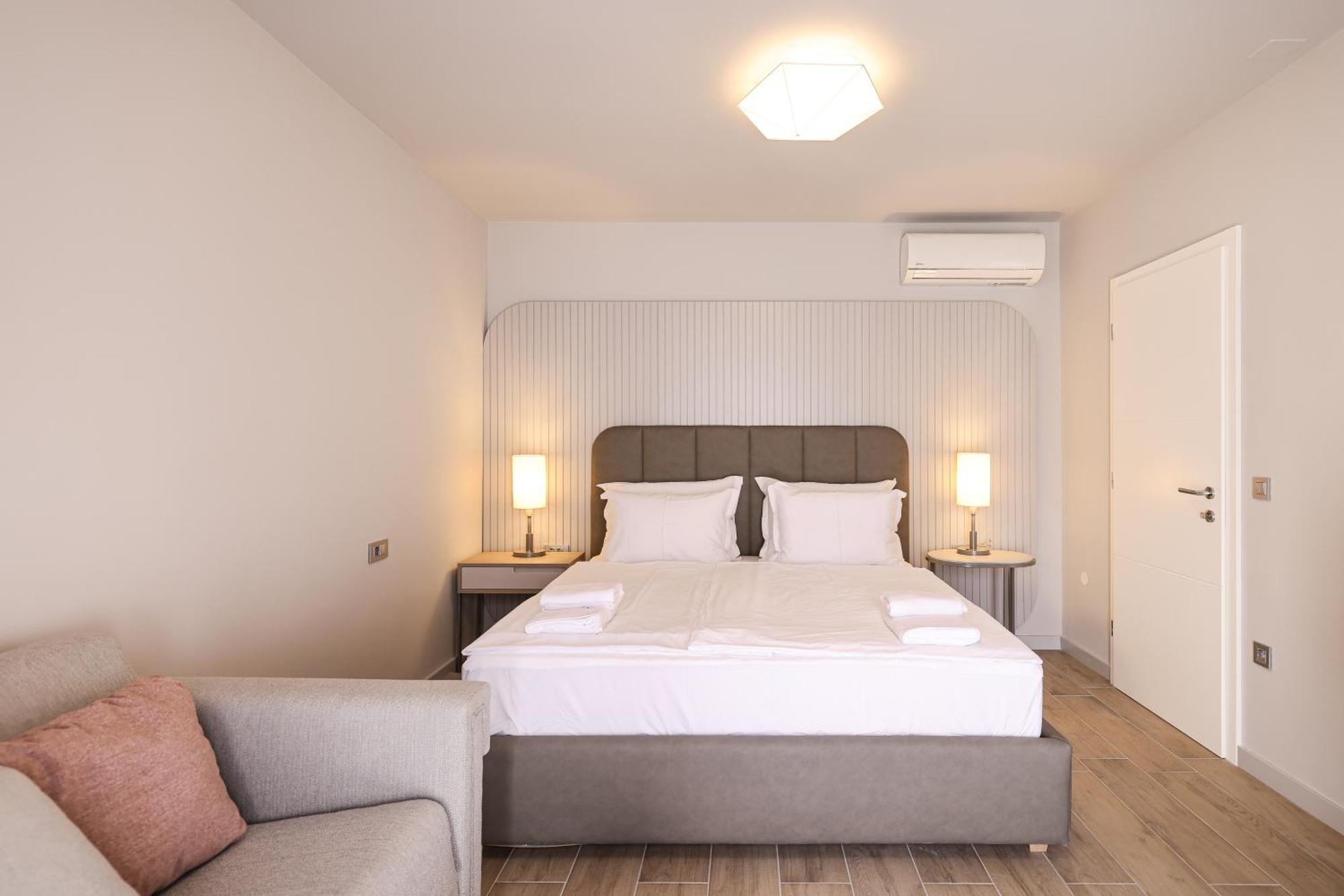 Ferienwohnung Arsenal Lofts Zadar Zimmer foto